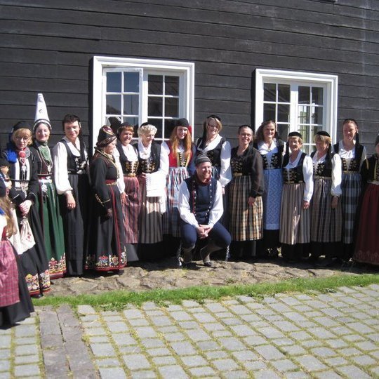 268400_10150247977963397_2065916_n