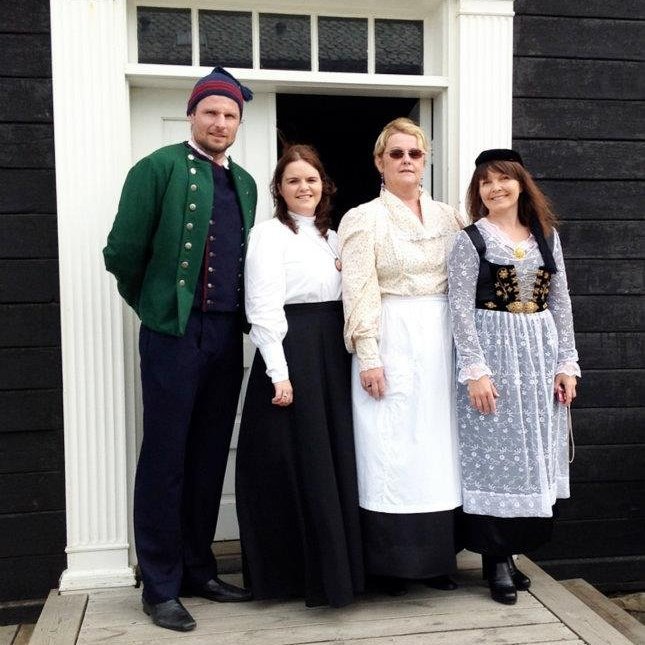 541654_10151004803773397_227740961_n