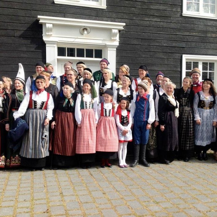 556524_10151004805453397_2146114489_n