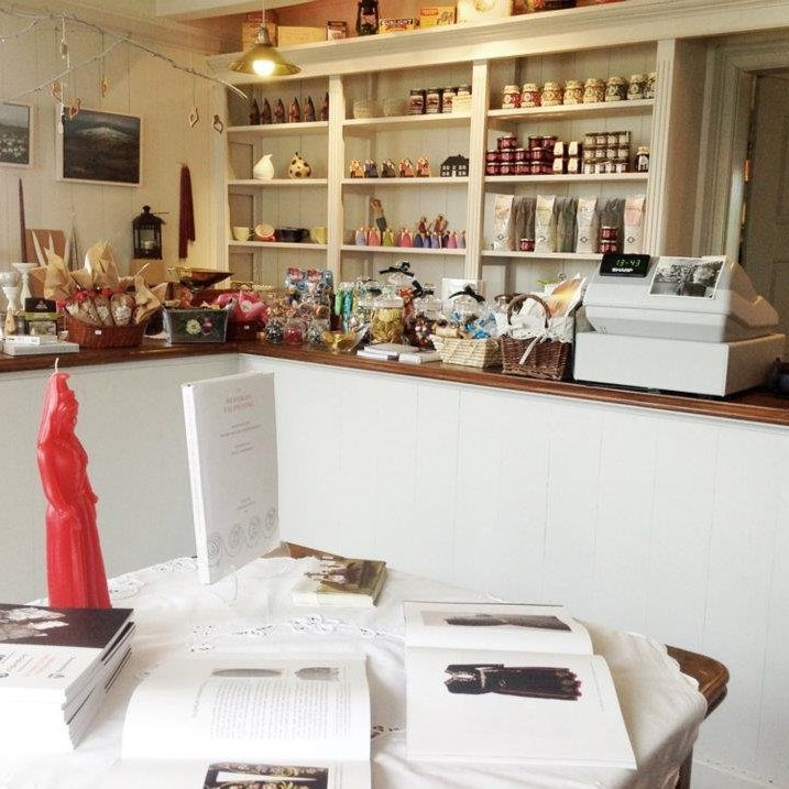 563361_10151004803663397_1424776075_n